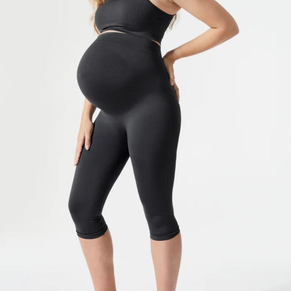 🌟MATERNITY LIKE NEW 🌟BLANQI MATERNITY BELLY SUPPORT CROP LEGGINGS in black